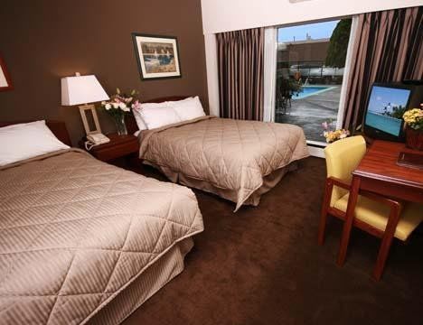 Comfort Inn Vancouver Airport Ричмонд Экстерьер фото